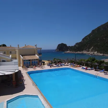 Ithea Hotel